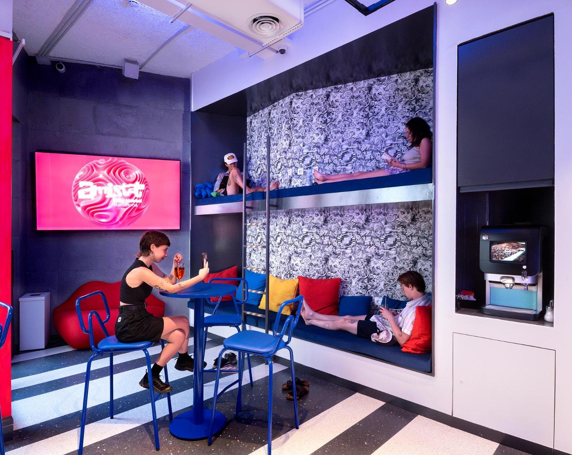 Amistat City Hostel Barcelona Zewnętrze zdjęcie