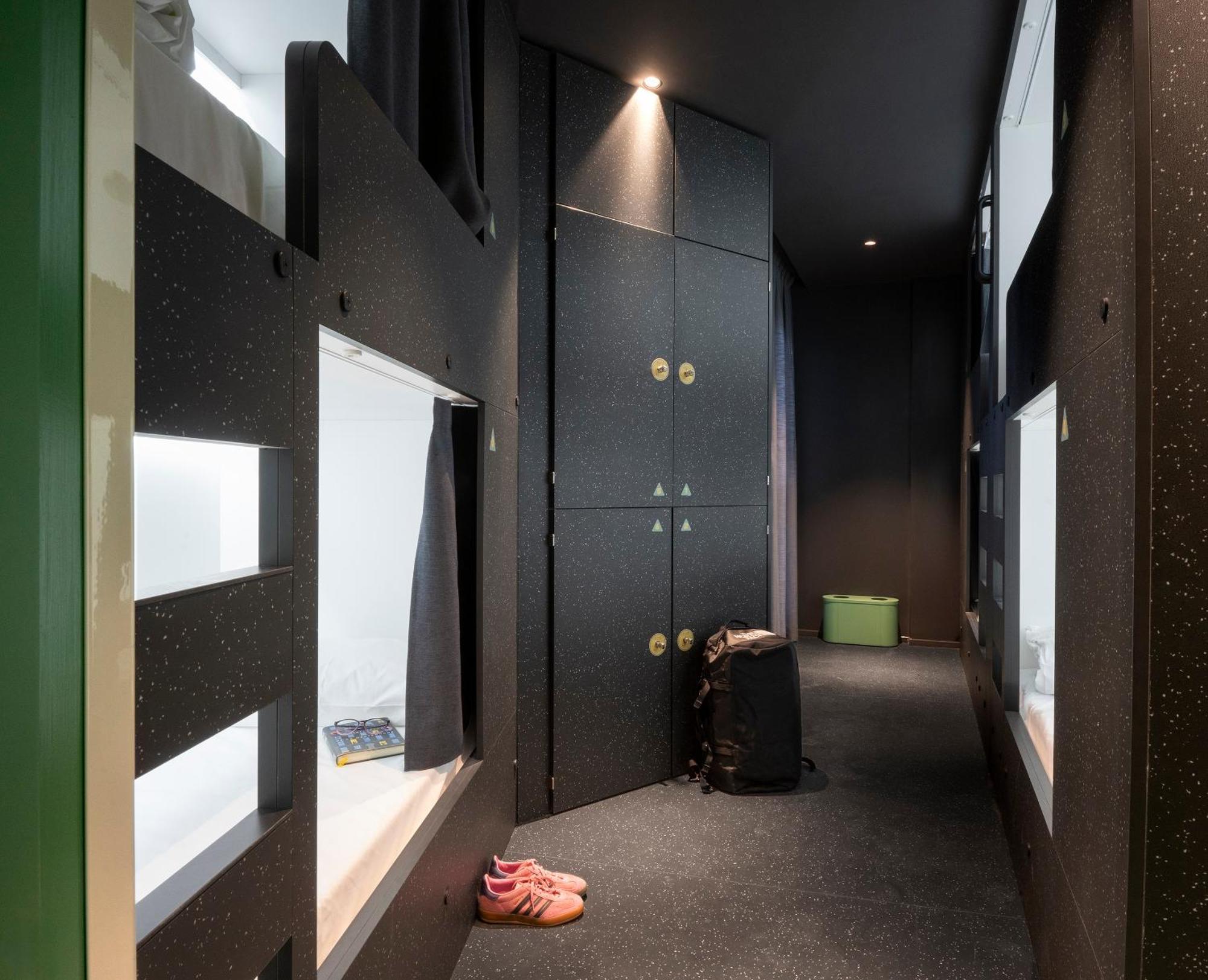 Amistat City Hostel Barcelona Zewnętrze zdjęcie