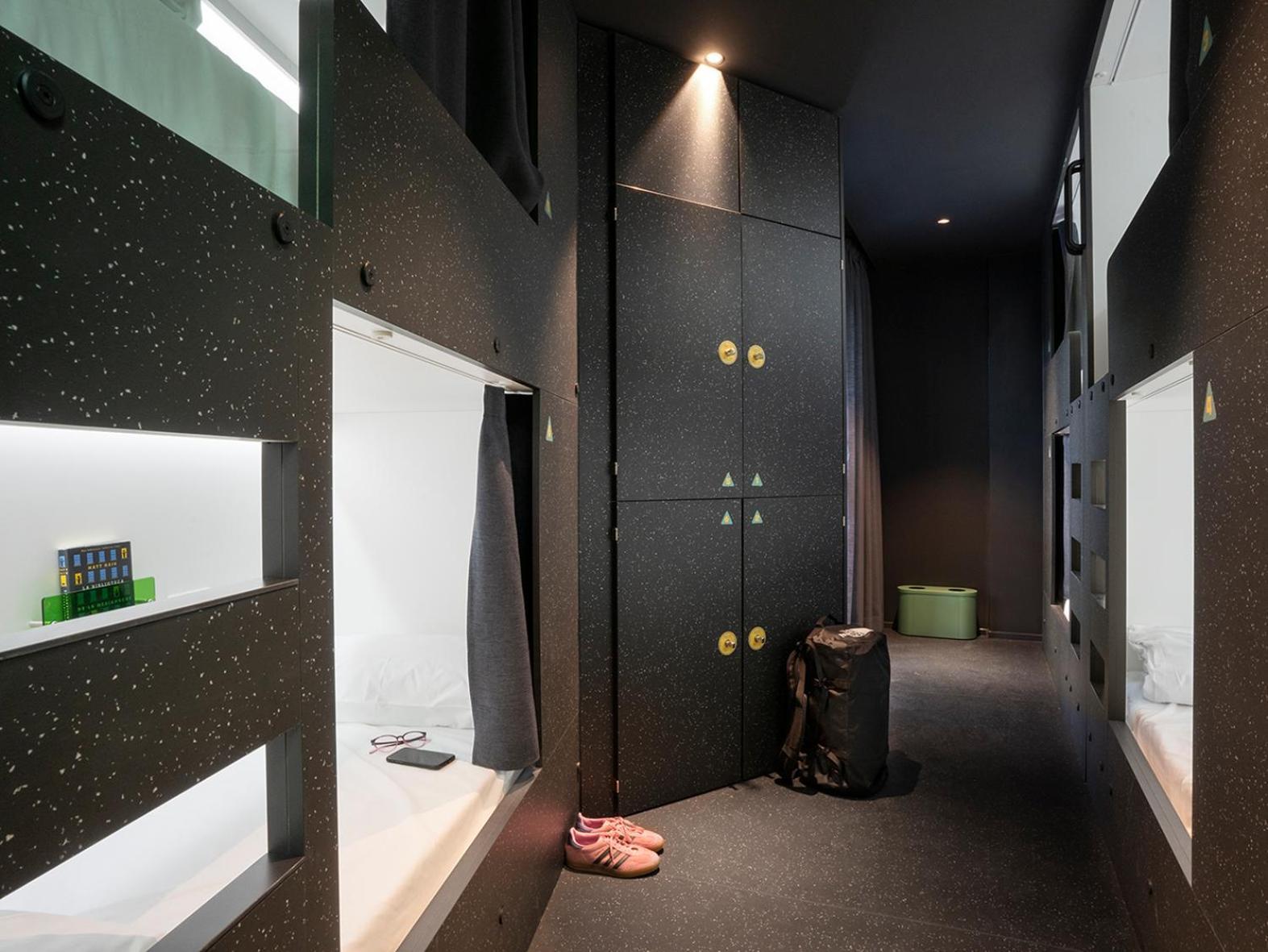 Amistat City Hostel Barcelona Zewnętrze zdjęcie